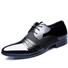 Load image into Gallery viewer, Glisten Low Top Shoes