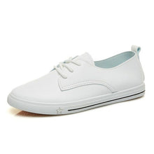 Load image into Gallery viewer, Classic Leather Low Sneakers