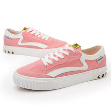 Load image into Gallery viewer, Women Pig Suede Shoes