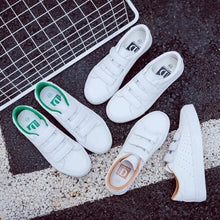 Load image into Gallery viewer, Hole Striped Sneakers