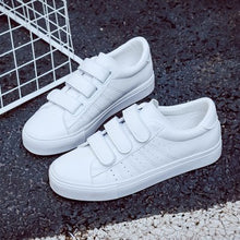 Load image into Gallery viewer, Hole Striped Sneakers