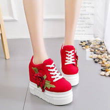 Load image into Gallery viewer, Flower Sneaker Wedges